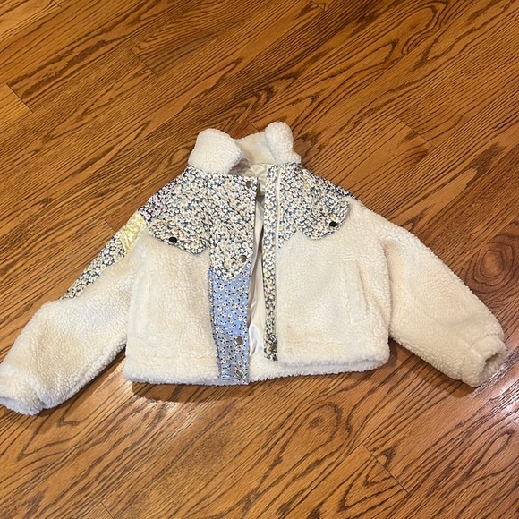 Blank NYC Girl’s Fuzzy White Fuzzy Jacket Size S - Picture 1 of 6